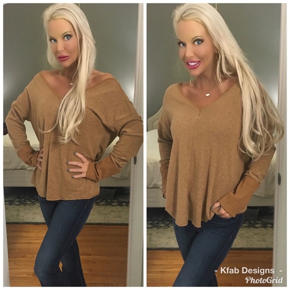 🛍LAST 2! Buttery Soft Open Back Cuffed Top! - Picture 3 of 3